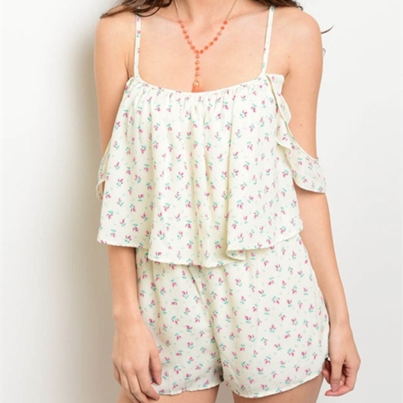 SALE! Girly & Flirty little floral romper! - Picture 3 of 7